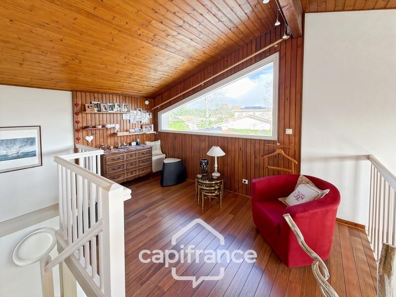 Villa - 168 m² - 6 pièces