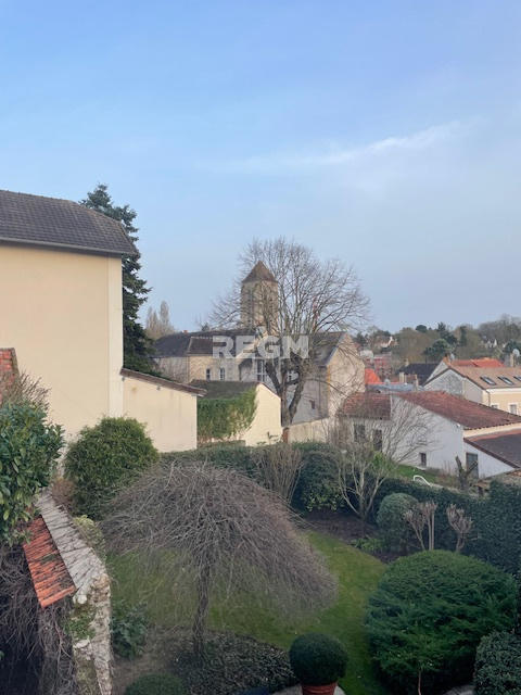 Maison - 96 m² - 5 pièces