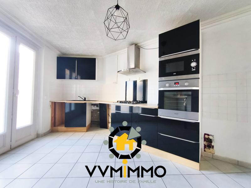 Maison - 96 m² - 3 pièces