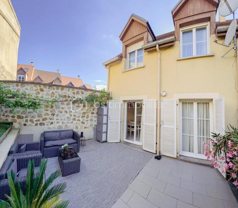 Maison - 86 m² - 4 pièces