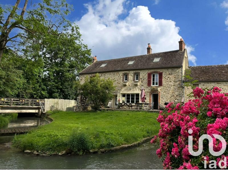 Maison - 242 m² - 5 pièces