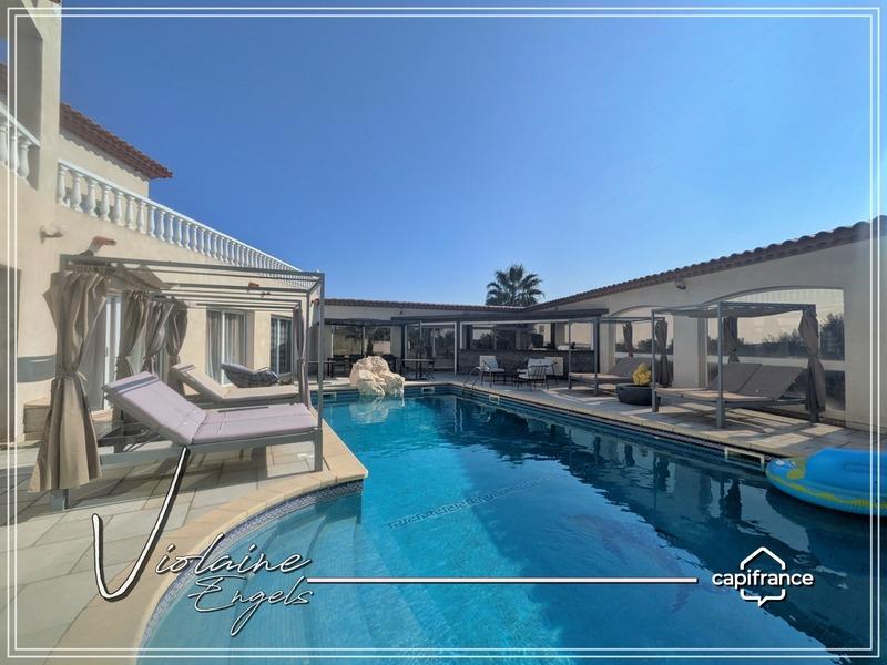 Propriété - 547 m² - 15 pièces