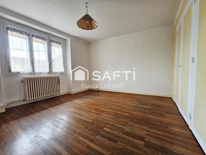 Maison - 280 m² - 9 pièces