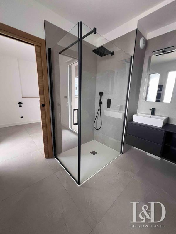 Appartement - 120 m² - 4 pièces