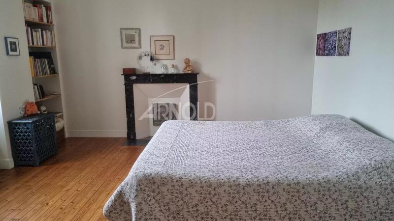 Maison - 189 m² - 9 pièces