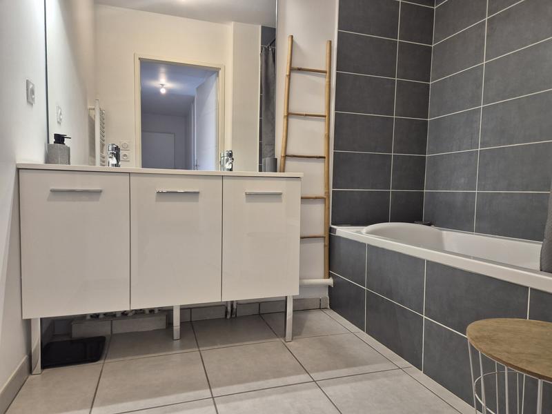 Appartement - 64 m² - 3 pièces