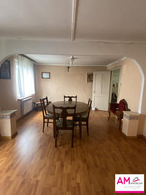 Maison - 130 m² - 7 pièces