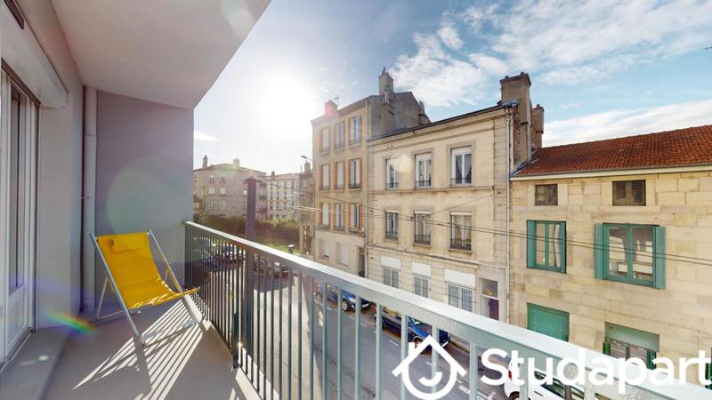 Chambre - 9 m² - 1 pièce