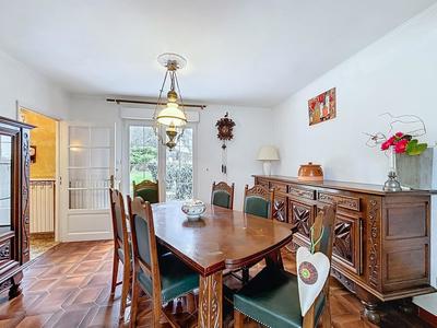 Maison - 140 m² - 6 pièces
