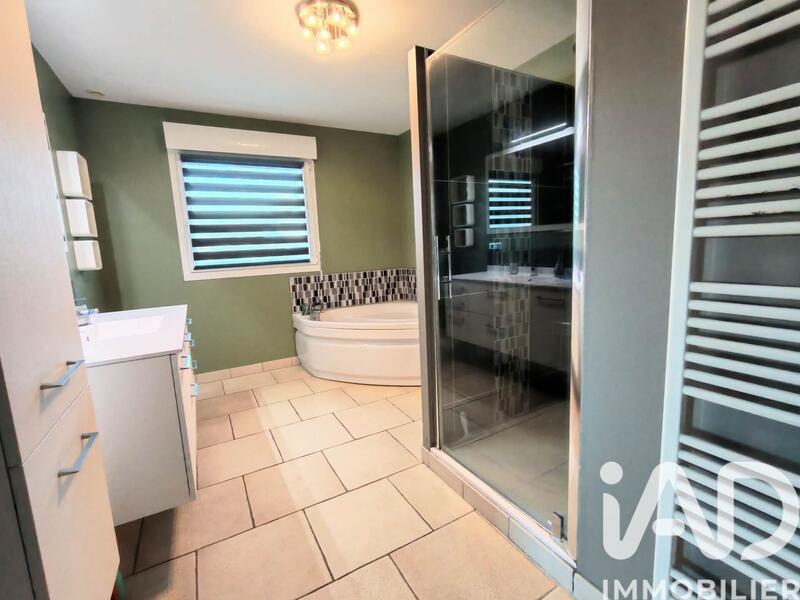 Maison - 139 m² - 6 pièces