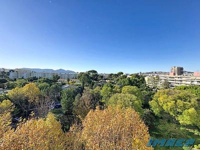 Appartement - 106 m² - 5 pièces