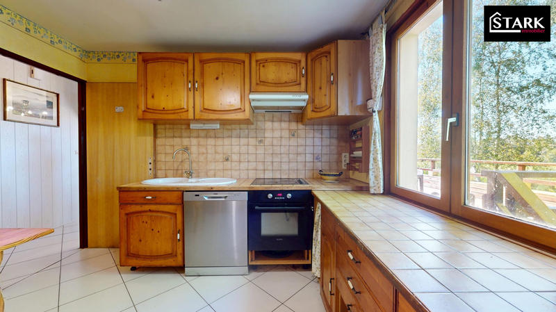 Maison - 139 m² - 7 pièces