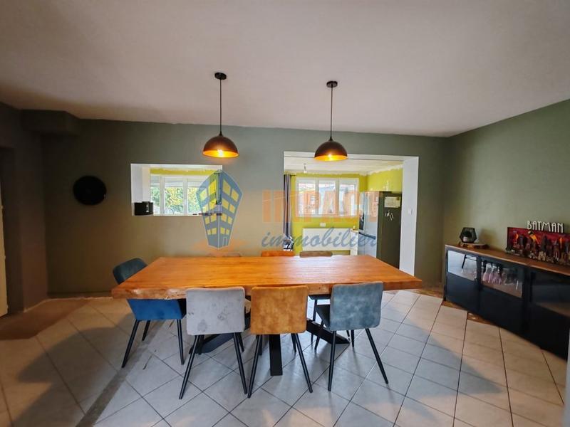 Maison - 98 m² - 4 pièces