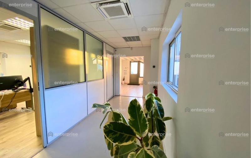 Local d'activité / Entrepôt - 360 m²