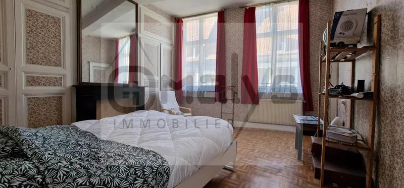 Maison - 317 m² - 8 pièces