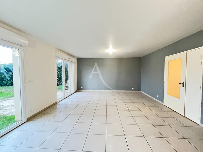 Maison - 104 m² - 4 pièces