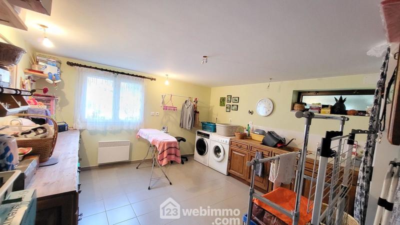 Maison - 238 m² - 7 pièces