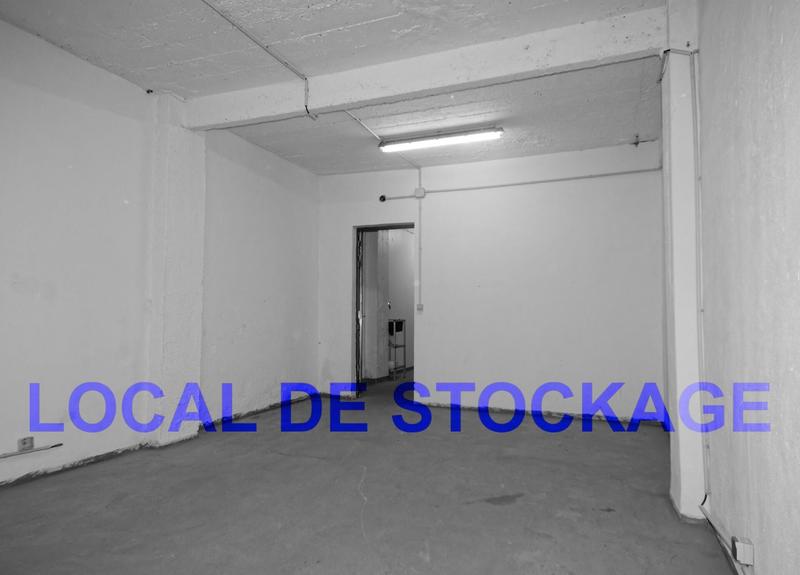 Local commercial - 107 m² - 9 pièces