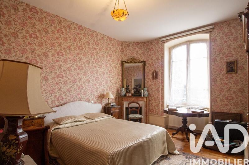 Maison - 345 m² - 11 pièces