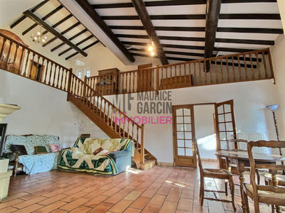 Maison - 189 m² - 6 pièces