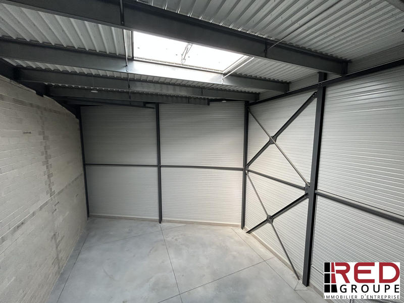 Entrepôt - 277 m²