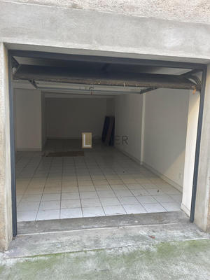 Parking / Garage - 34 m²