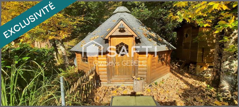 Maison - 214 m² - 10 pièces