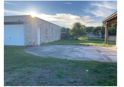 Maison - 231 m² - 7 pièces