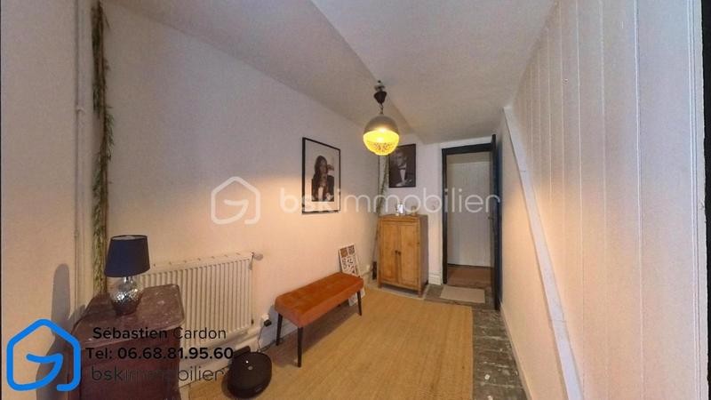 Corps de ferme - 213 m² - 7 pièces