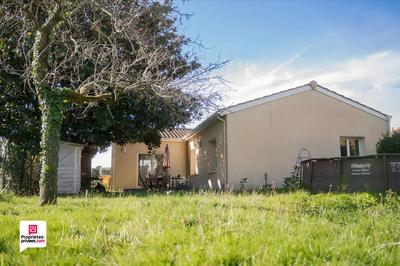 Maison - 80 m² - 4 pièces