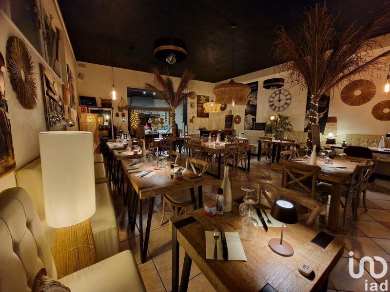 Local commercial - 215 m²