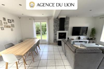 Maison - 138 m² - 8 pièces