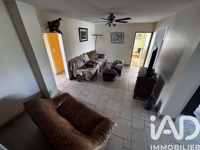 Maison - 187 m² - 9 pièces