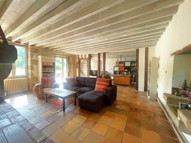 Maison - 300 m² - 7 pièces