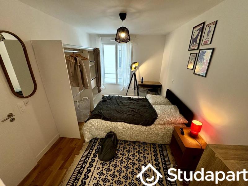 Chambre - 13 m² - 1 pièce