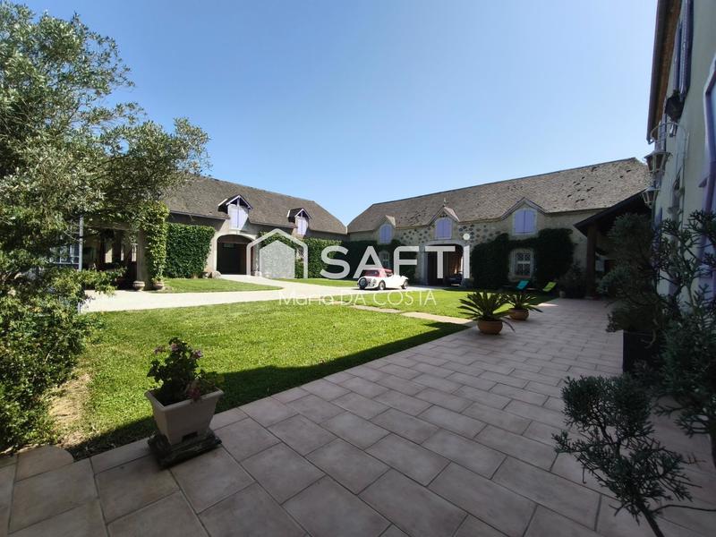 Maison de maîtres - 235 m² - 6 pièces