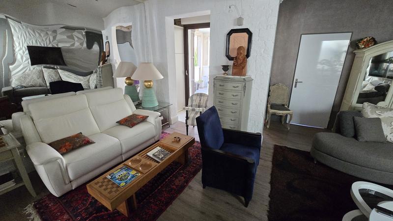 Appartement - 128 m² - 6 pièces