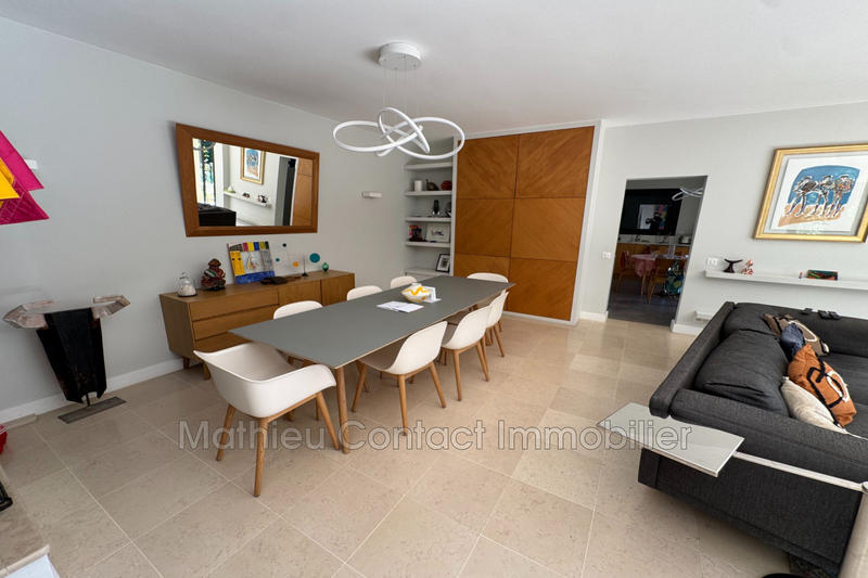 Villa - 190 m² - 6 pièces