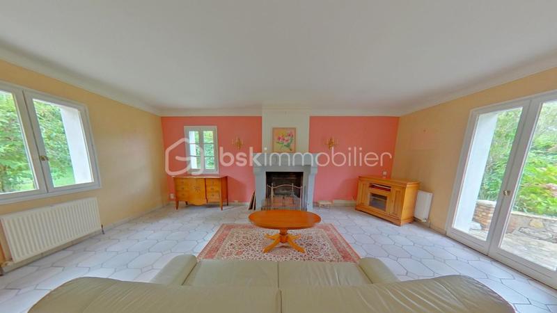 Propriété - 149 m² - 6 pièces