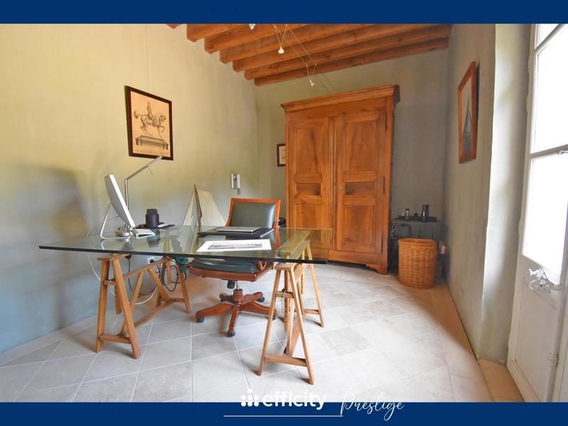 Maison - 400 m² - 8 pièces