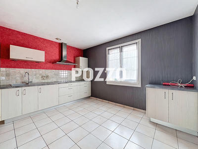 Maison - 159 m² - 6 pièces