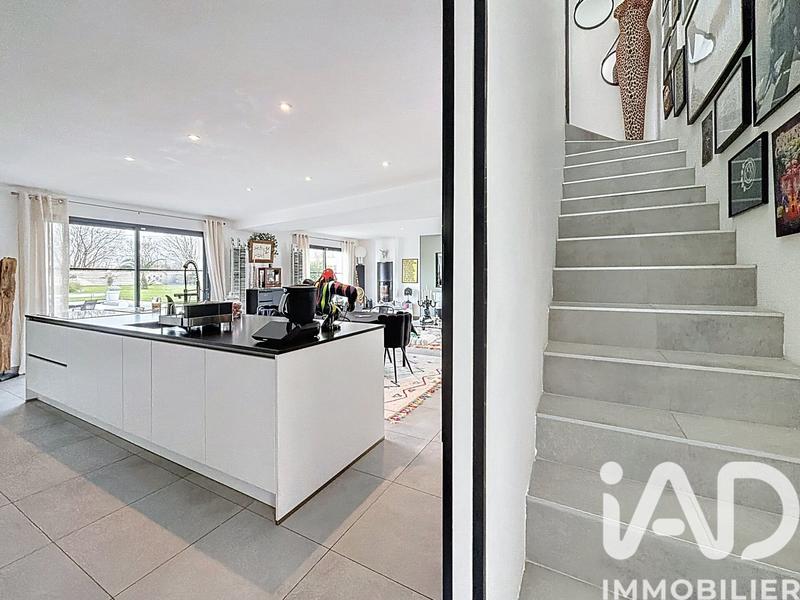 Maison - 168 m² - 5 pièces