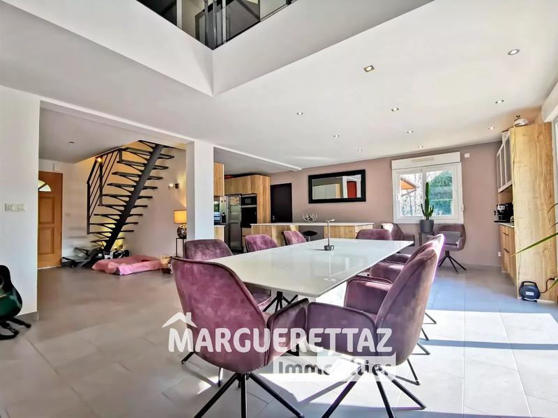 Villa - 352 m² - 10 pièces