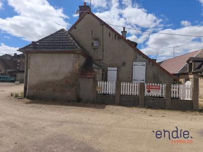 Maison - 106 m² - 7 pièces