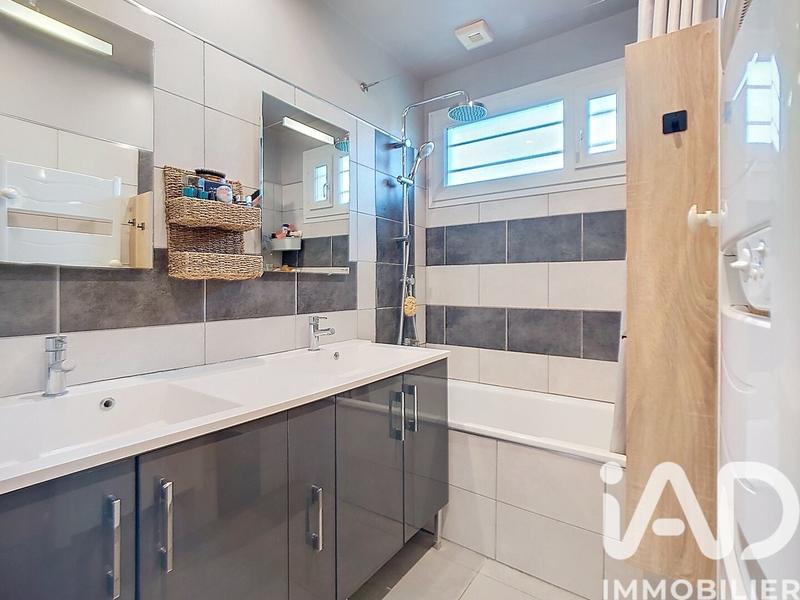 Maison - 133 m² - 8 pièces