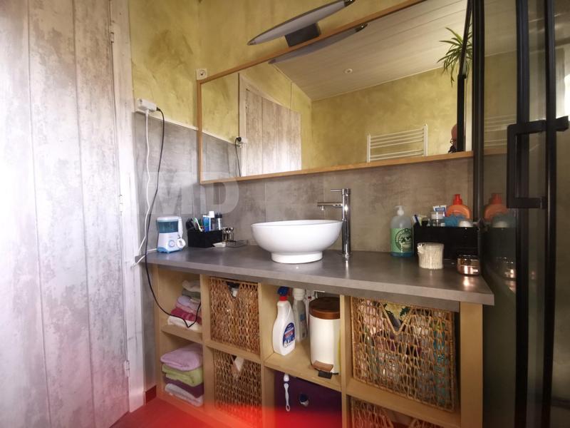 Maison traditionnelle - 182 m² - 7 pièces