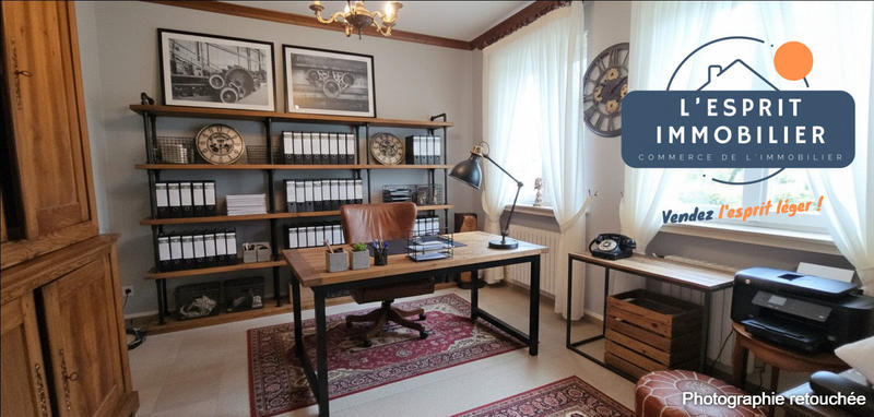 Maison - 223 m² - 7 pièces