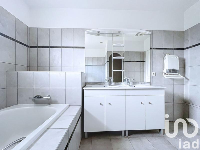 Maison - 143 m² - 4 pièces