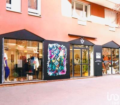 Local commercial - 180 m²