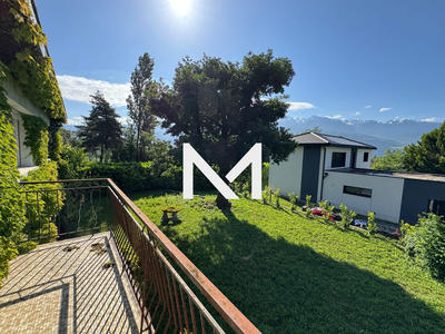 Maison - 162 m² - 8 pièces